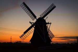 Dutch roulette want een molen is ook een rad en of de wind waait is ook geluk